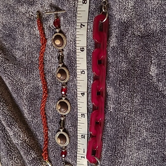 WAS. $130 Vintage 7 Bracelets. 4 stretch 3 with fasteners. - Picture 4 of 14